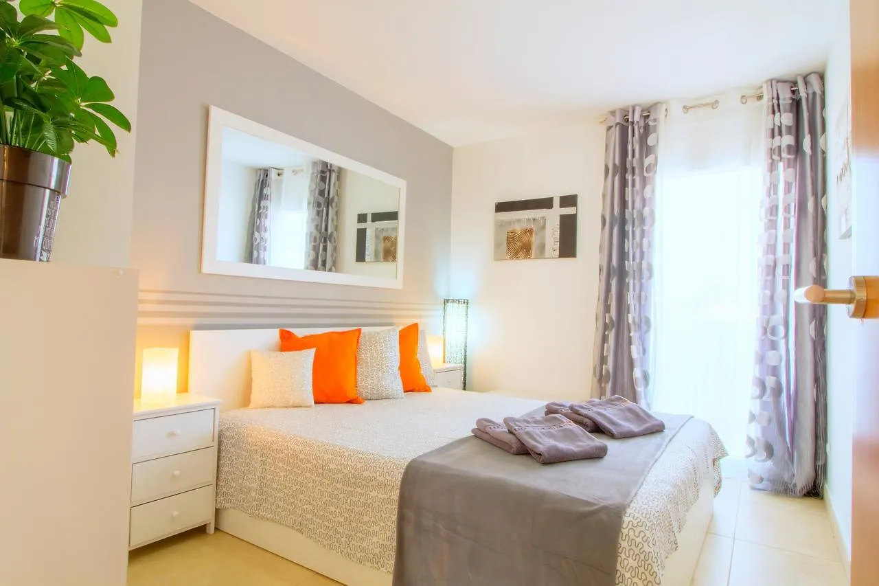 Villa Leon Inmo Luxusvilla Coral - 10190 Empuriabrava