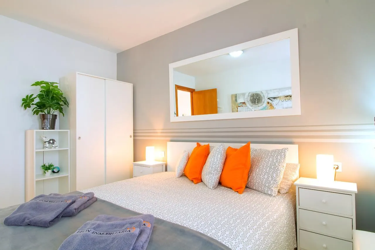 Leon Inmo Luxusvilla Coral - 10190 Empuriabrava Villa