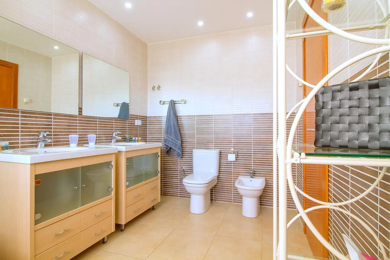 Leon Inmo Luxusvilla Coral - 10190 Empuriabrava Villa