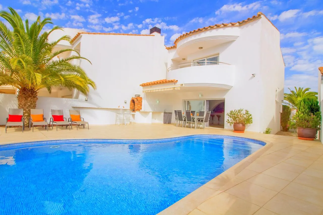 Leon Inmo Luxusvilla Coral - 10190 Empuriabrava